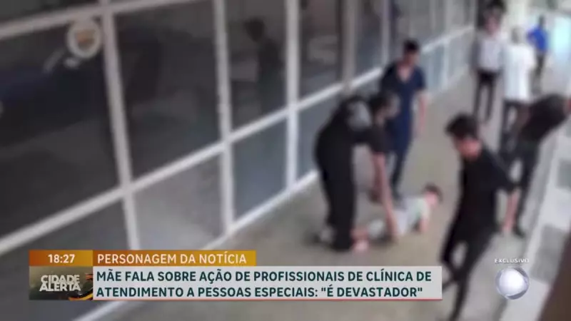 Mãe de menino autista arrastado em clínica relata revolta: 'Foi desumano'