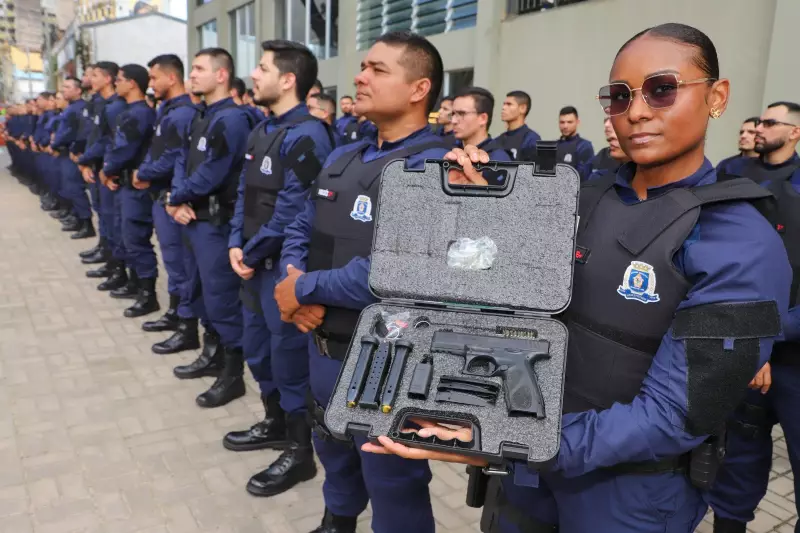 Manaus anuncia compra de 1 mil armas para guardas e prepara criação da Polícia Municipal