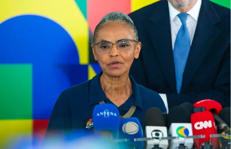 Marina Silva ausente em debate crucial sobre Lei Geral do Licenciamento: Parlamentares reagem
