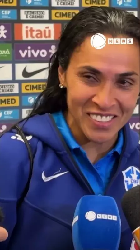 Marta exalta força e resiliência da Seleção Feminina em preparação para torneio internacional
