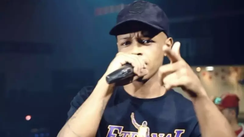 MC Dick, cantor de funk, é preso em operação policial contra facção criminosa no Ceará