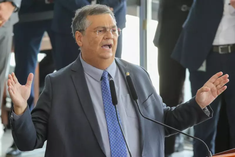 Ministro do STF relata ameaças e ofensas em mensagens: Justiça sob ataque?