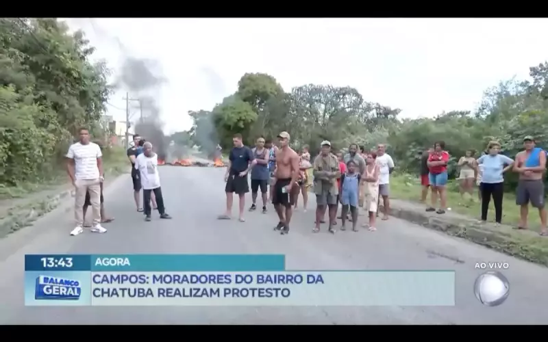 Moradores da Chatuba protestam na Estrada do Carvão: Reivindicações por melhorias urbanas
