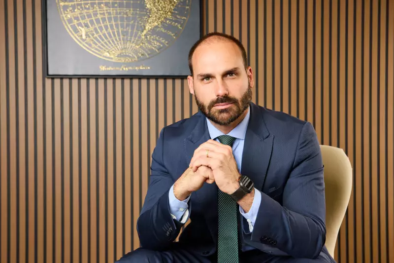 Moraes quer acabar com movimento liderado por Bolsonaro, afirma Eduardo Bolsonaro
