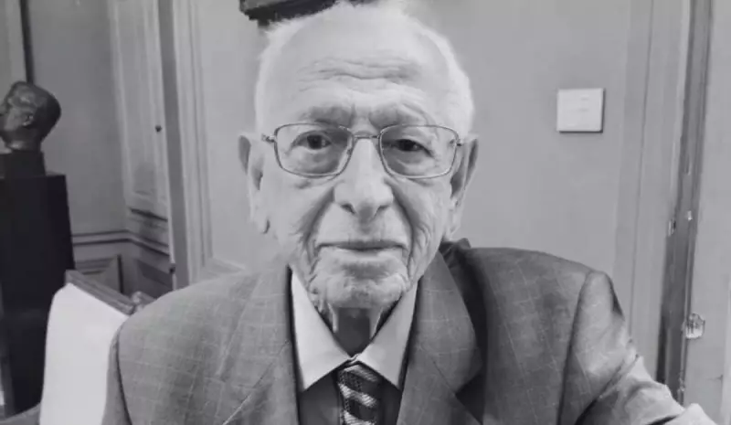 Morre aos 97 anos Evanildo Bechara, renomado gramático e membro da Academia Brasileira de Letras