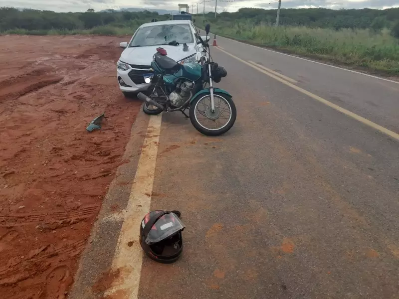 Motociclista morre em acidente grave na BR-405, em Pau dos Ferros