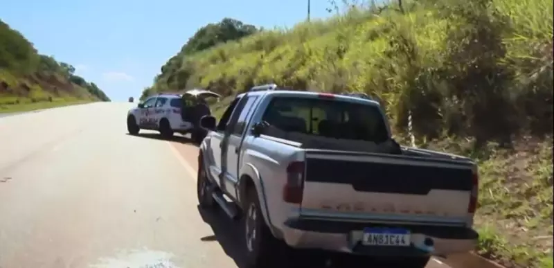 Motorista exibe arma e morre em confronto com PM em rodovia de SP