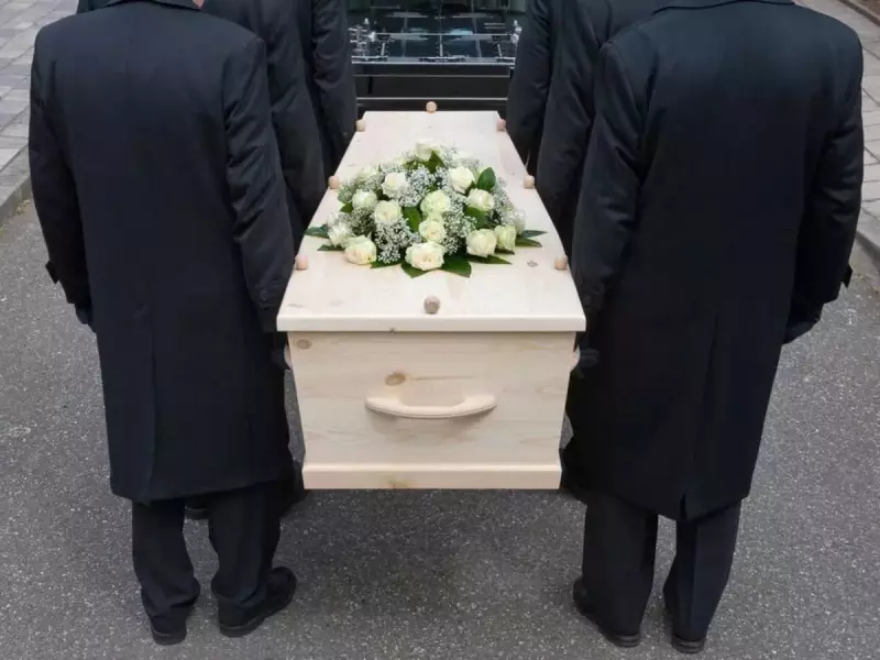 Mulher declarada morta 'ressuscita' a caminho do funeral na Espanha: caso impressionante
