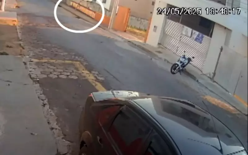 Mulher é presa após empurrar companheiro de ponte em Alpinópolis, MG