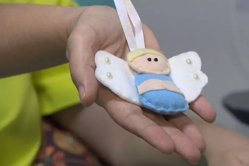 Mulher supera luto de dois bebês e se torna terapeuta para ajudar mães em luto parental