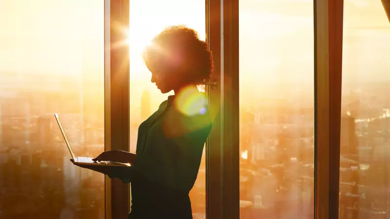 Mulheres no poder: os desafios de liderar com menos reconhecimento financeiro