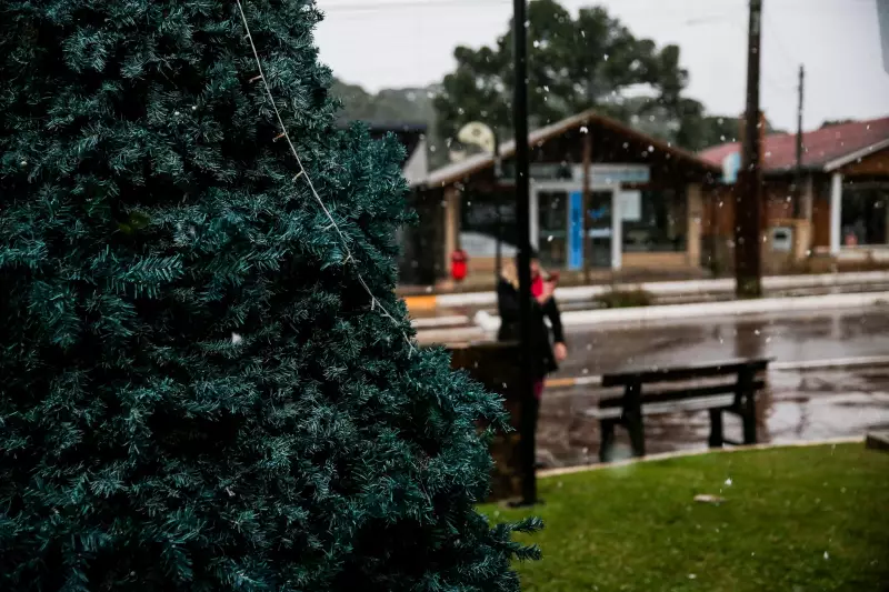 Neve e chuva congelada surpreendem na Serra do RS: veja o fenômeno raro!