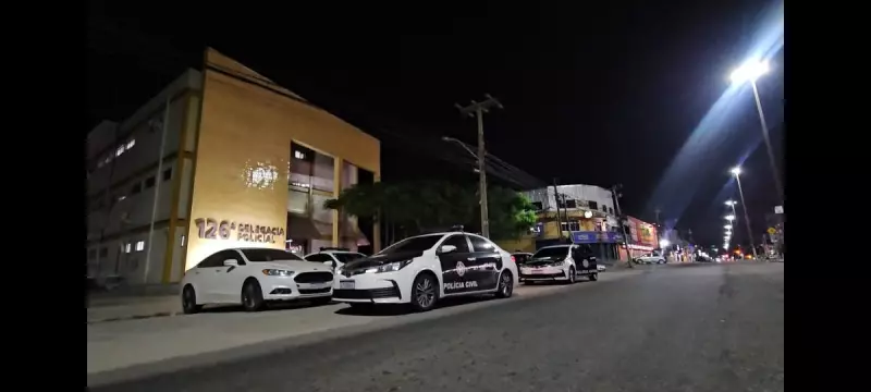 Operação da Polícia Civil desmantela grupo suspeito de golpes imobiliários em Cabo Frio