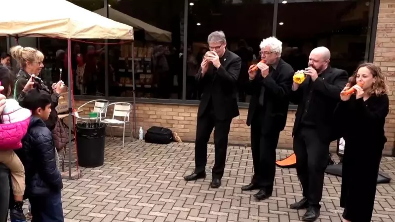 Orquestra de Londres surpreende ao tocar Mozart com instrumentos comestíveis