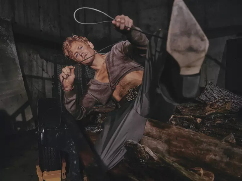 Perfume Genius revela detalhes de seu rock gay e irreverente em entrevista exclusiva