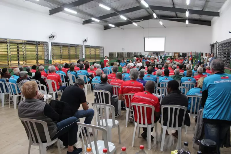 Pindamonhangaba brilha no JOMI: delegação apresentada e cidade sedia modalidades esportivas
