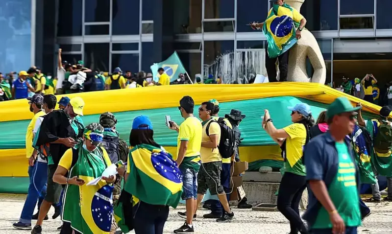 PL modifica anistia e isenta apenas participantes de depredação no 8/1 — entenda as mudanças