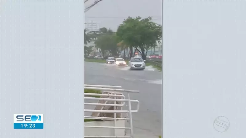Pontilhão do Bairro São José em Aracaju: Emurb garante segurança após chuvas intensas