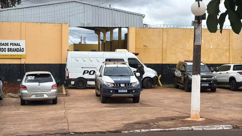 Portão de presídio cai e reforço policial é acionado em cidade na fronteira entre Brasil e Paraguai
