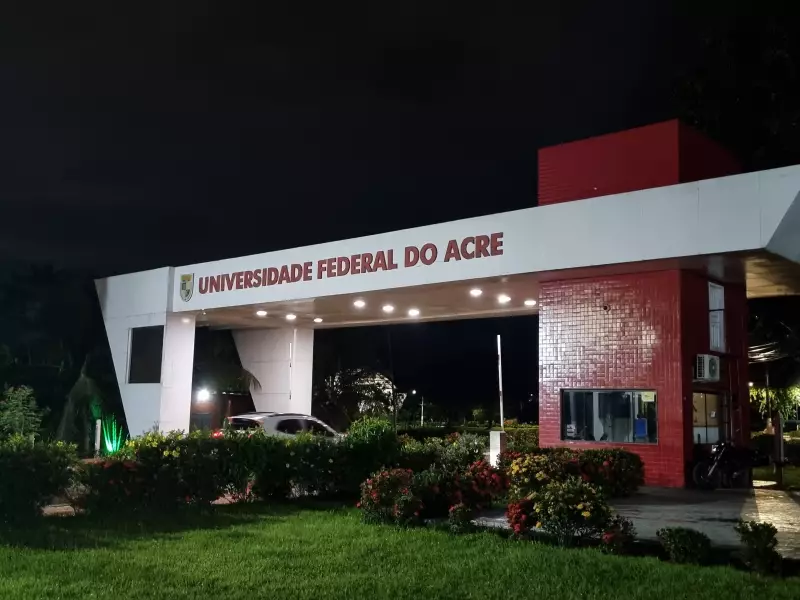 Presidente de centro acadêmico denuncia assédio sexual em evento na UFAC: 'Disse que me daria uns pegas'