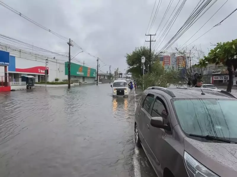 Previsão do tempo para o Grande Recife: saiba até quando a chuva vai continuar