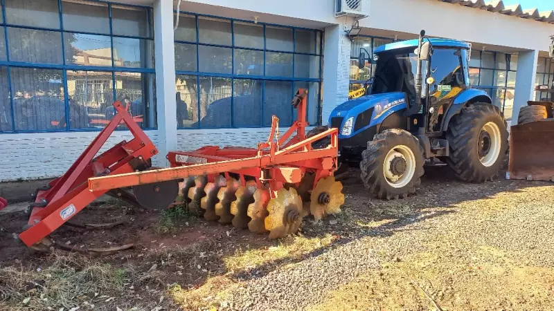 Programa em Dracena oferece máquinas e serviços para pequenos produtores rurais