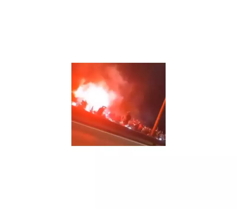 Protesto contra prisão de Poze do Rodo toma as ruas do Rio com fogos e sinalizadores