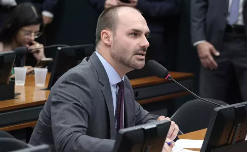 PT acusa Eduardo Bolsonaro de atentar contra soberania nacional e pede prisão