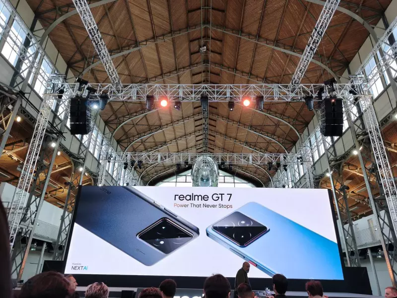 Realme GT7 é lançado com bateria potente e sistema de resfriamento inovador