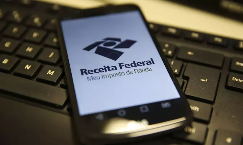 Receita Federal anuncia data do 1º lote de restituição do IR 2025: confira quando consultar