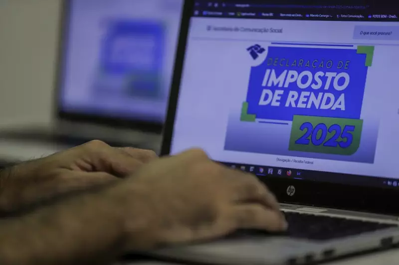 Receita Federal libera maior lote de restituição do IR 2025 nesta sexta-feira