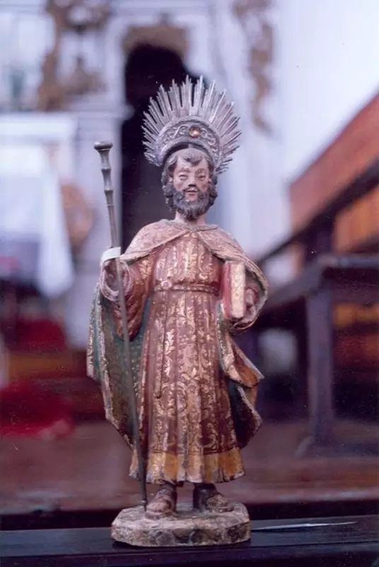 Recompensa por imagem sacra furtada em São Tomé das Letras: campanha busca recuperar peça histórica