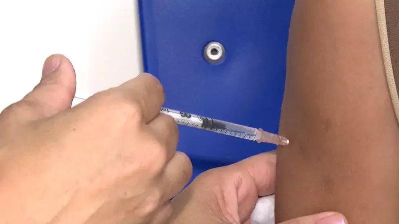 Rio de Janeiro amplia vacinação contra dengue para todos os municípios: saiba como se proteger