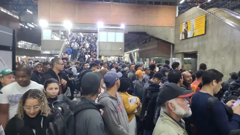 Rodízio de veículos é suspenso nas Marginais Pinheiros e Tietê após protesto por moradia em SP