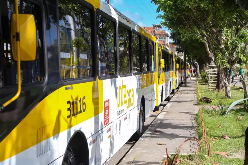 Rodoviários de Salvador cancelam greve após negociação com prefeitura
