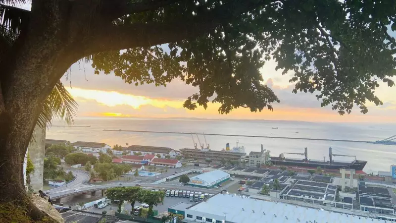 Salvador enfrenta instabilidade climática até domingo: saiba como se preparar