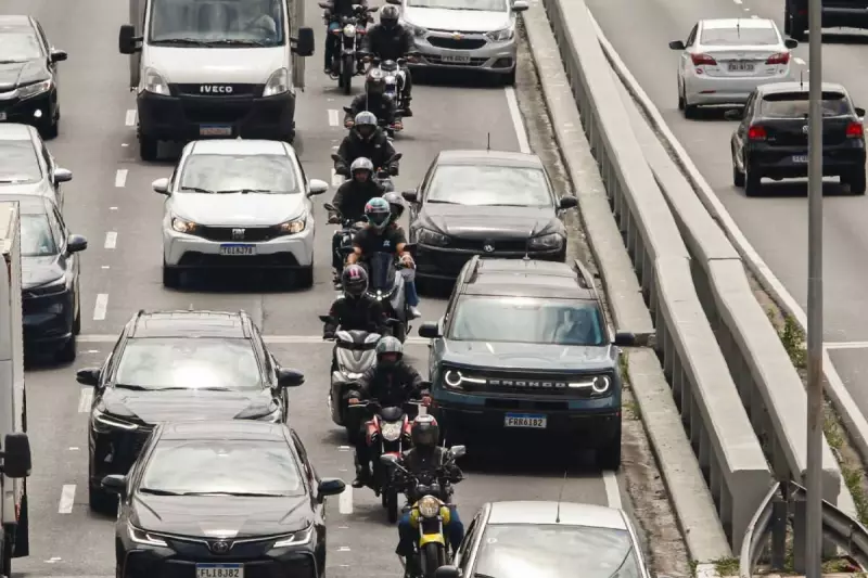 São Paulo pode regulamentar motos por aplicativo sem liberar o serviço — entenda