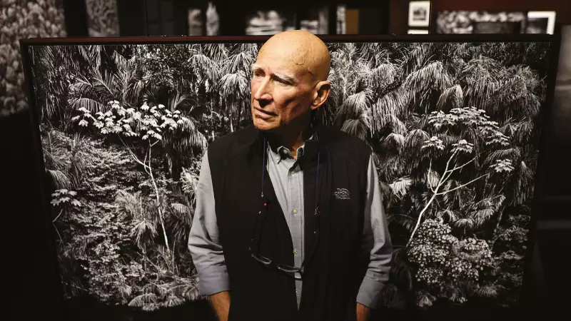 Sebastião Salgado: O fotógrafo que revela os contrastes do mundo em imagens impactantes