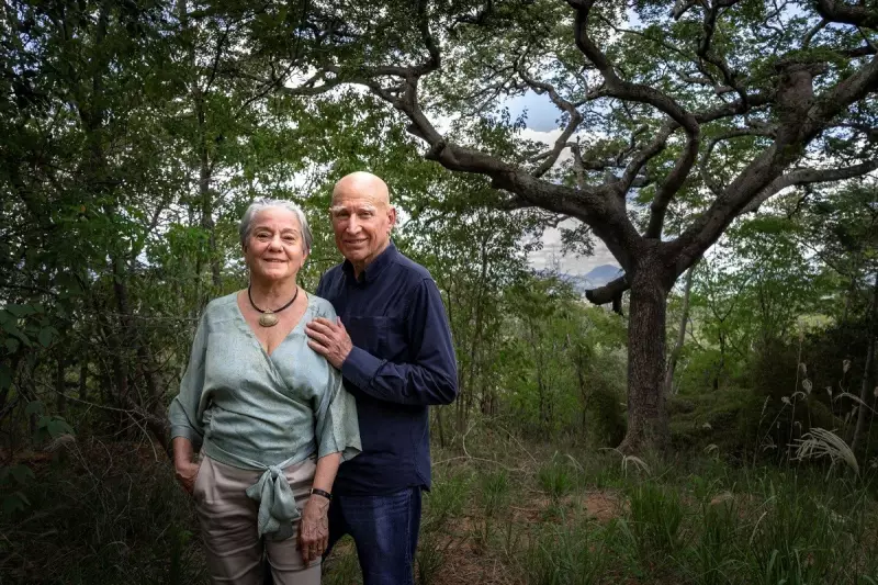 Sebastião Salgado: O Fotógrafo que Transforma Lentes em Armas pela Natureza