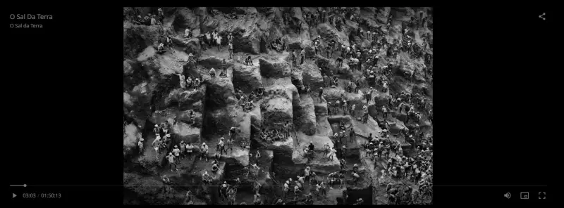 Serra Pelada: A icônica fotografia de Sebastião Salgado que marcou a história do Brasil