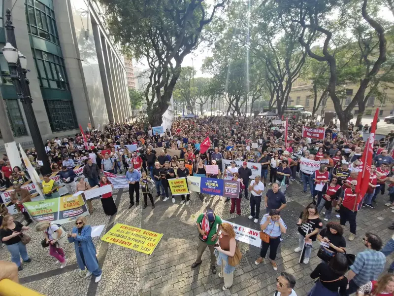 Servidores do Judiciário de SP continuam em greve por reajuste salarial: entenda os motivos