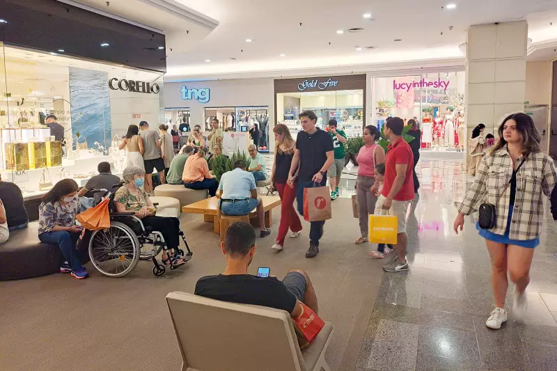 Shoppings Centers Dominam o Varejo Tradicional: Entenda a Revolução no Consumo