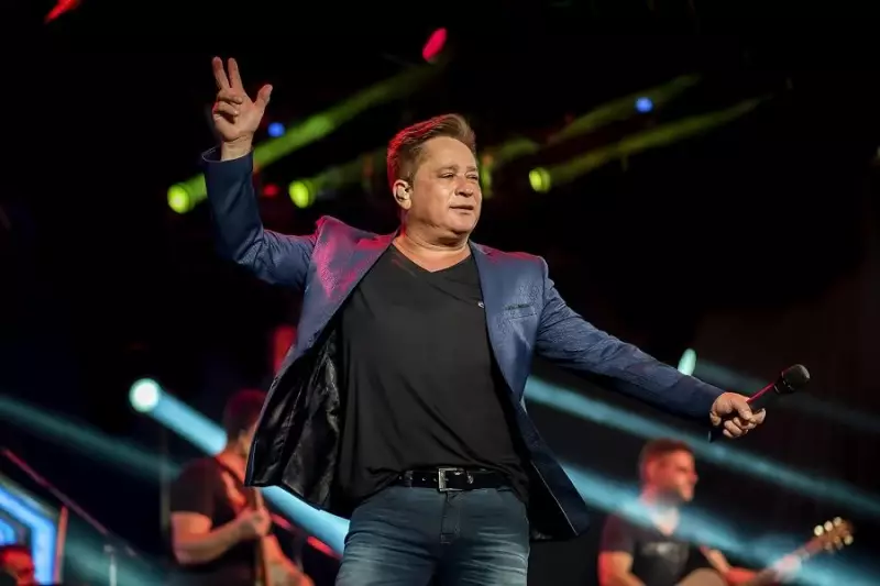 Show de Leonardo em MT tem cachê 97% maior que outros eventos públicos do cantor