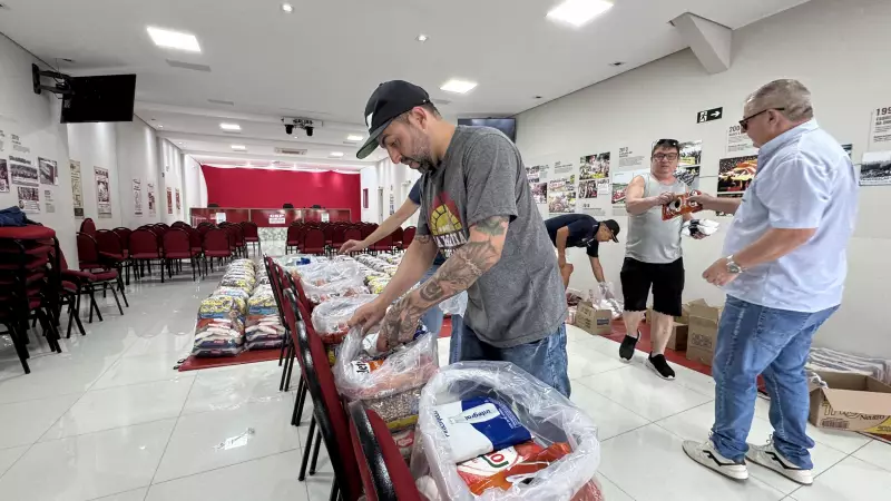 Sindmetal SJC promove solidariedade e entrega cestas básicas a trabalhadores da Avibras