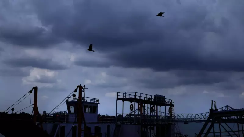 Tempestade fora de época causa mortes e destruição em Nova Delhi