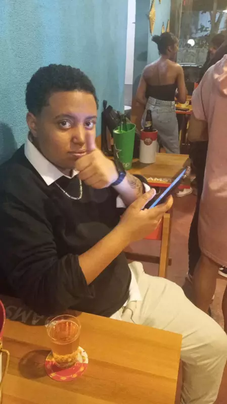 Tragédia em SP: Moto de App Mata Jovem Cheia de Sonhos – Família Desolada