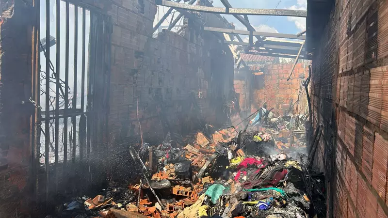 Tragédia em Unaí: Homem morre carbonizado após incêndio destruir residência