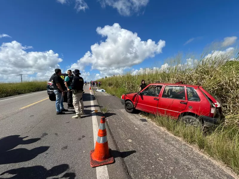 Tragédia na BR-406: Motociclista morre e jovem fica gravemente ferida em acidente