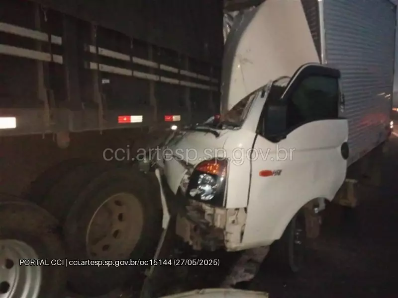 Tragédia na Castello Branco: motorista morre após colisão frontal com carreta