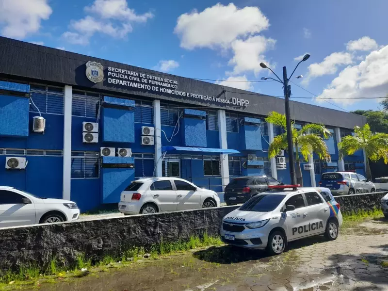 Tragédia no Recife: Barbeiro é assassinado a tiros durante atendimento; cliente também baleado